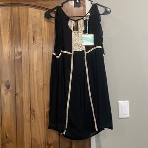 NWT Umgee tunic. Small.